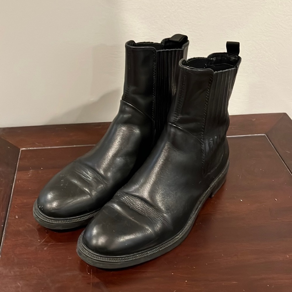 Vagabond Amina Chelsea Boot